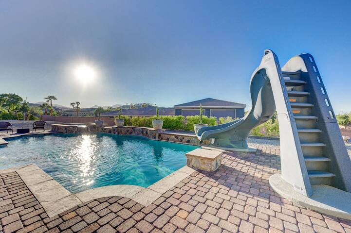 The Castle-Pool/Spa/Billiard gallery image 4