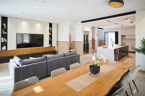 Luxe Kosher Oceanfront Oasis - Pool - Scenic Views