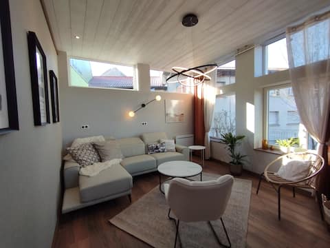 Annonce Airbnb populaire: New atypical loft, 2 bedrooms, sauna, terrace à Cornimont