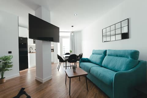Popular Airbnb listing: Macarena Suites, historic center (parking free... in Cáceres