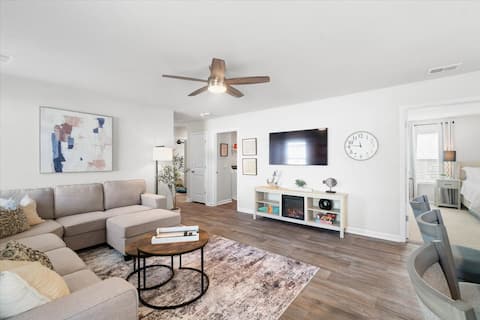 Popular Airbnb listing: Whispering Pine Getaway-Ocean Isle Beach in Sunset Beach