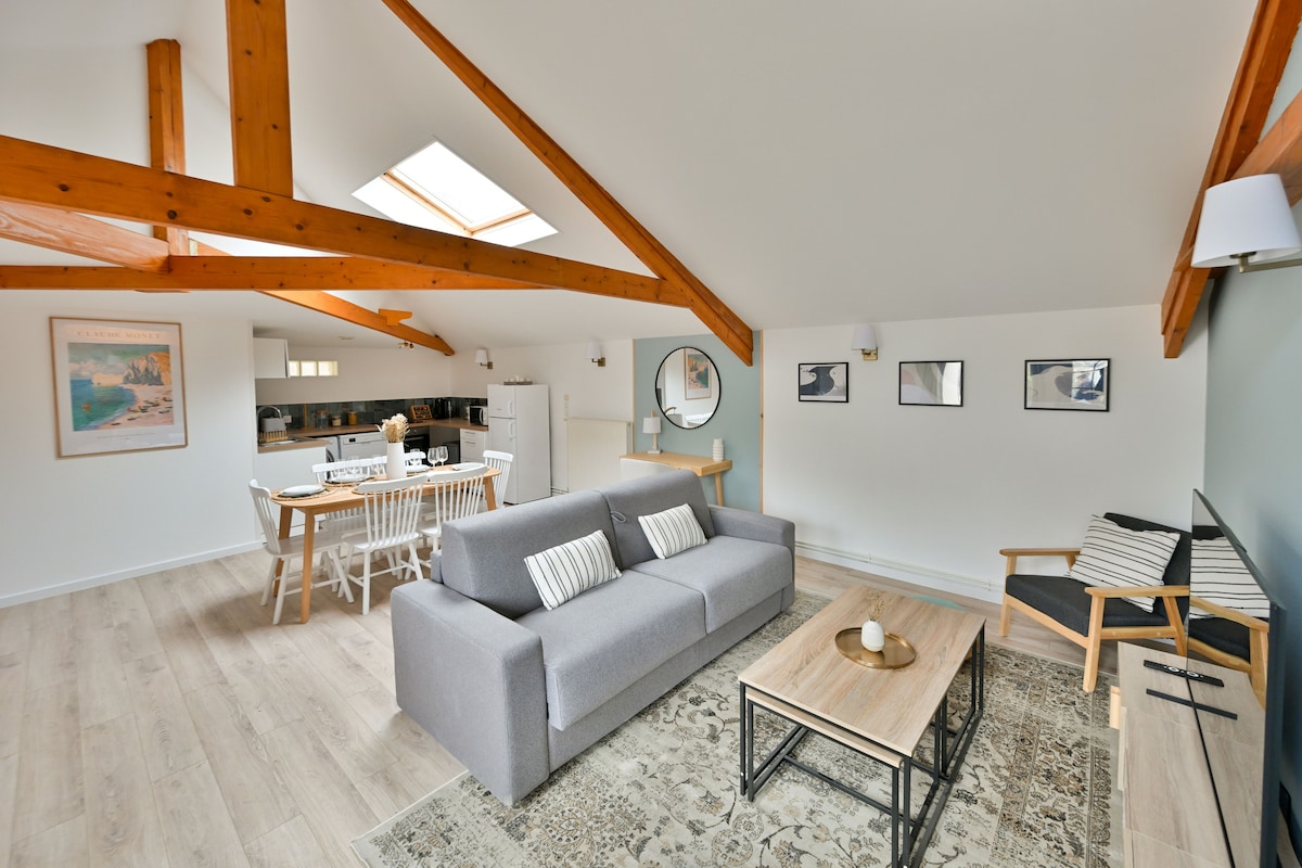 Top Airbnb: La Maison des Falaises II - 2 parking spaces in Étretat