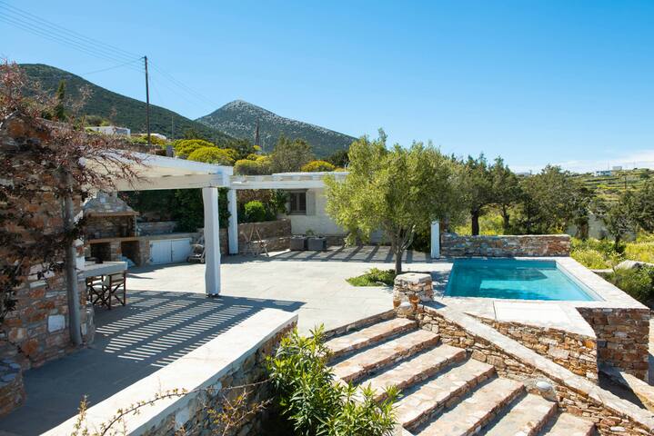 Unique Cycladic getaway villa, Sifnos