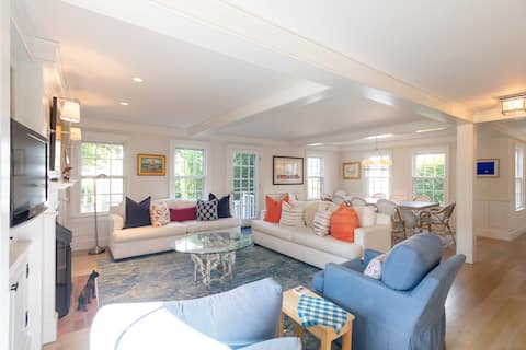 Top performing Airbnb: Two-House Compound in Town (7 Bedrooms) in Nantucket