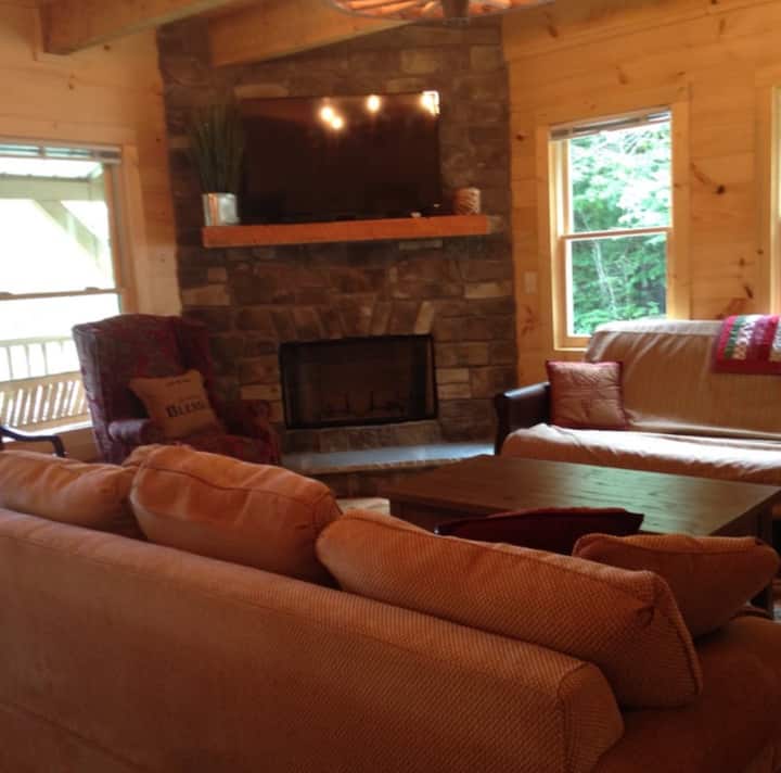 Wrangler's Den Cabin - Townsend, TN