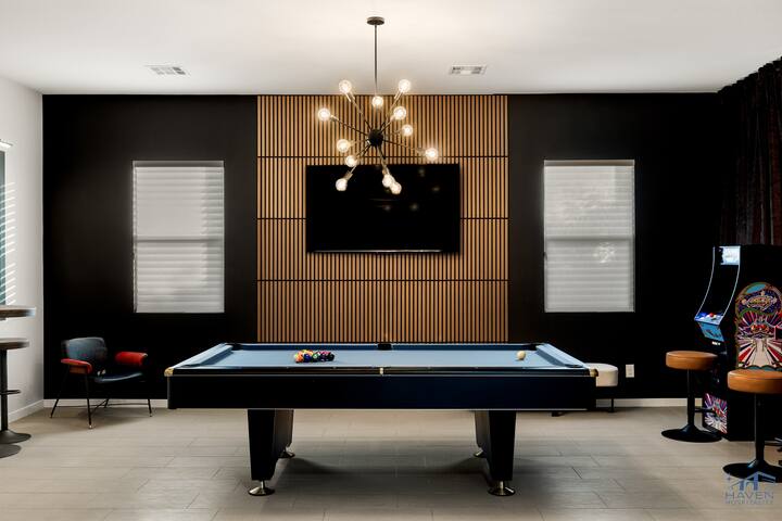 Cozy Luxe Mansion 5bd, Salt Water Pool &Half Court gallery image 5