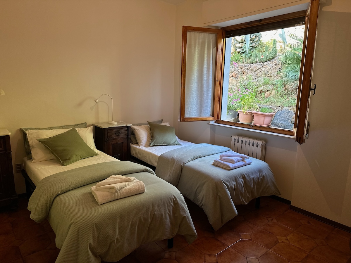 غرفة النوم 2