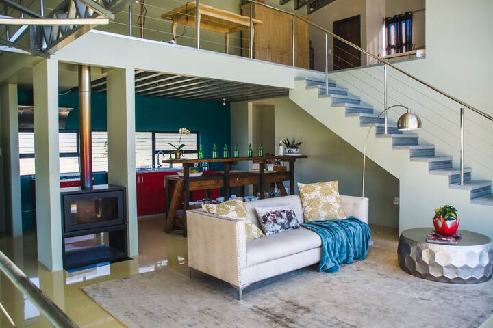 Ocean view loft apartment gallery image 3