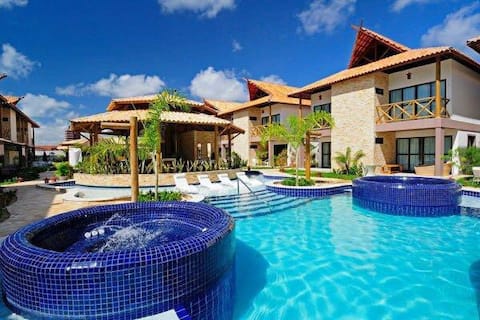 Bungalow with Resort Style Recreation Area