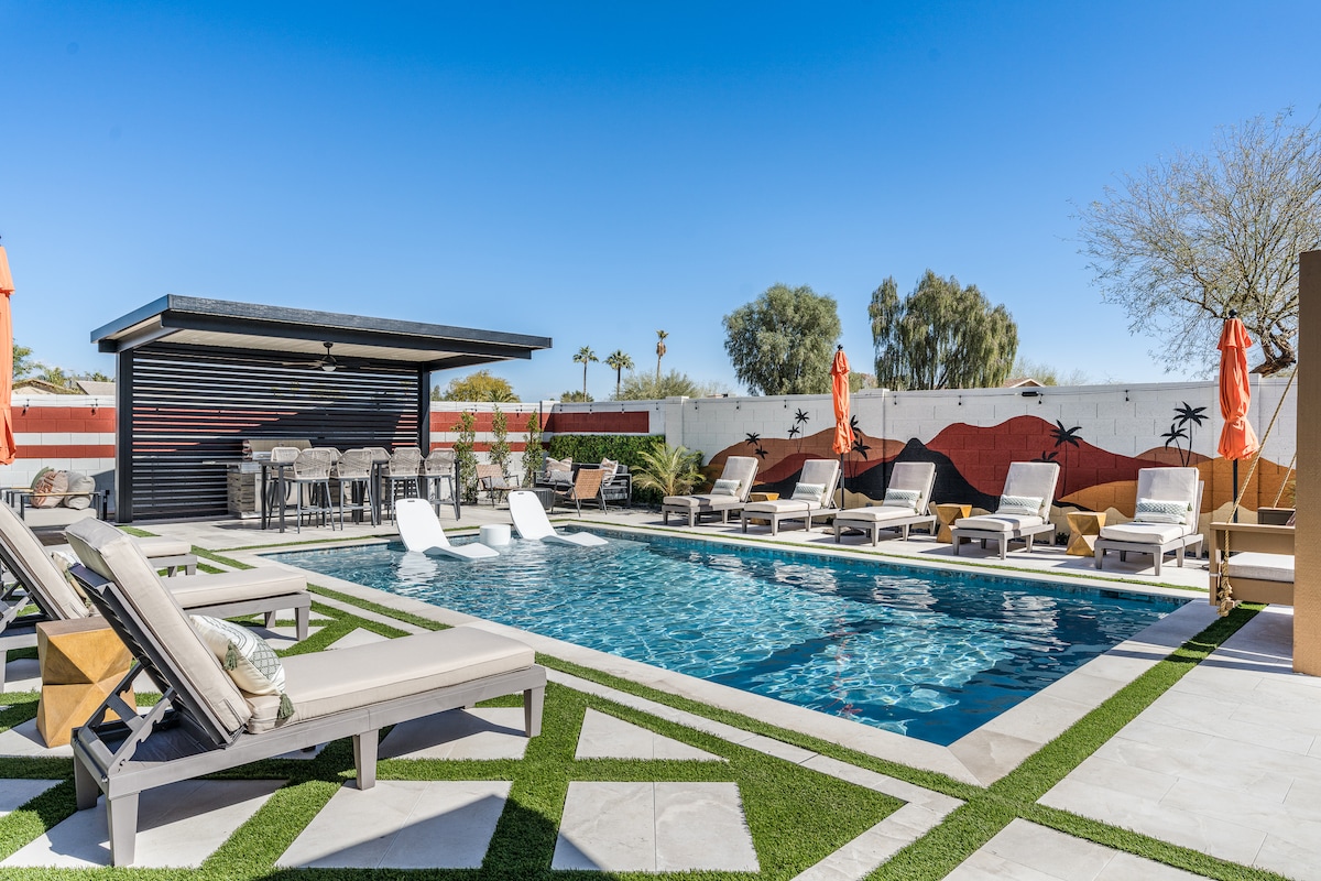 7BR Lux Pool & Pickleball Oasis w/Speakeasy - Airbnb