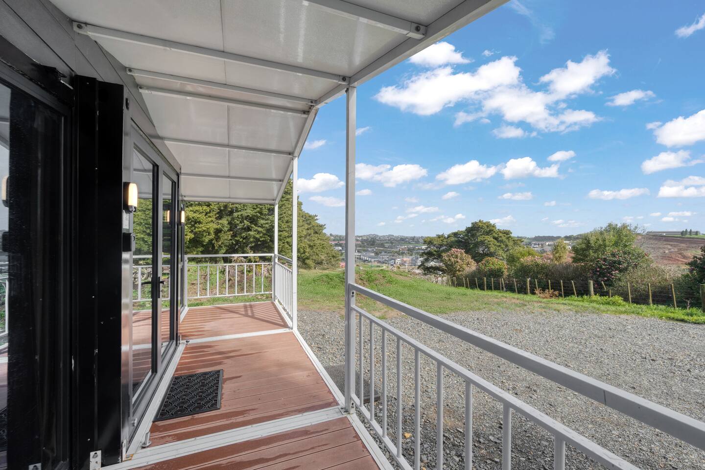 2 Bedrooms Cabin In Pukekohe 2