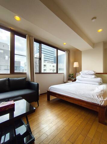 Elevator Subway 8 minutes/Kitchen/bathroom/9F