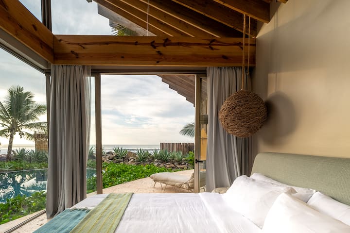 Our Oceanside King Room overlooks the Pacific for stunning sunsets and a fresh ocean breeze.