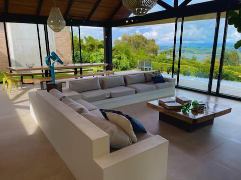 Successful Airbnb property: Heaven House Lake Calima in Calima