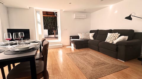 Popular Airbnb listing: Apartment in a villa with a garden in Córdoba