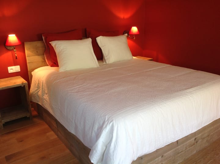 საძინებელი 1