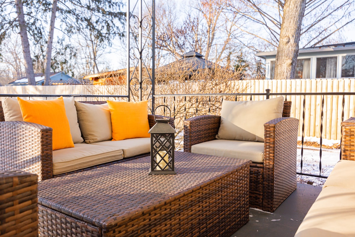 Remodeled Charming Historic Home,4 bed 2.5 bath – Photo 6