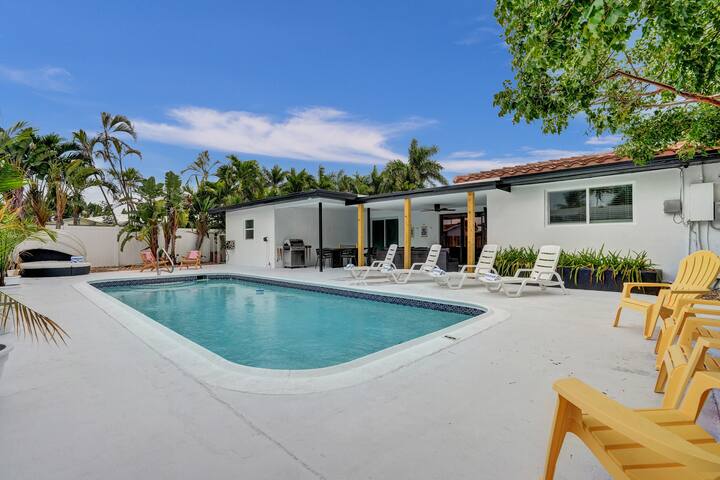 Walk to Beach | Pompano Pool Oasis gallery image 4