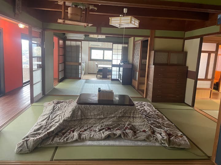 不便を楽しむ。昭和レトロな農民家で貸切広々まったり〜 - 아와지시