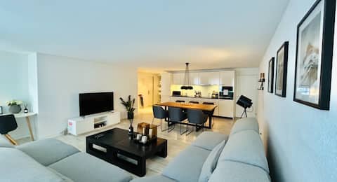Top Airbnb: Paradeplatz / In Gassen Apartment by Airhome in Lindenhof