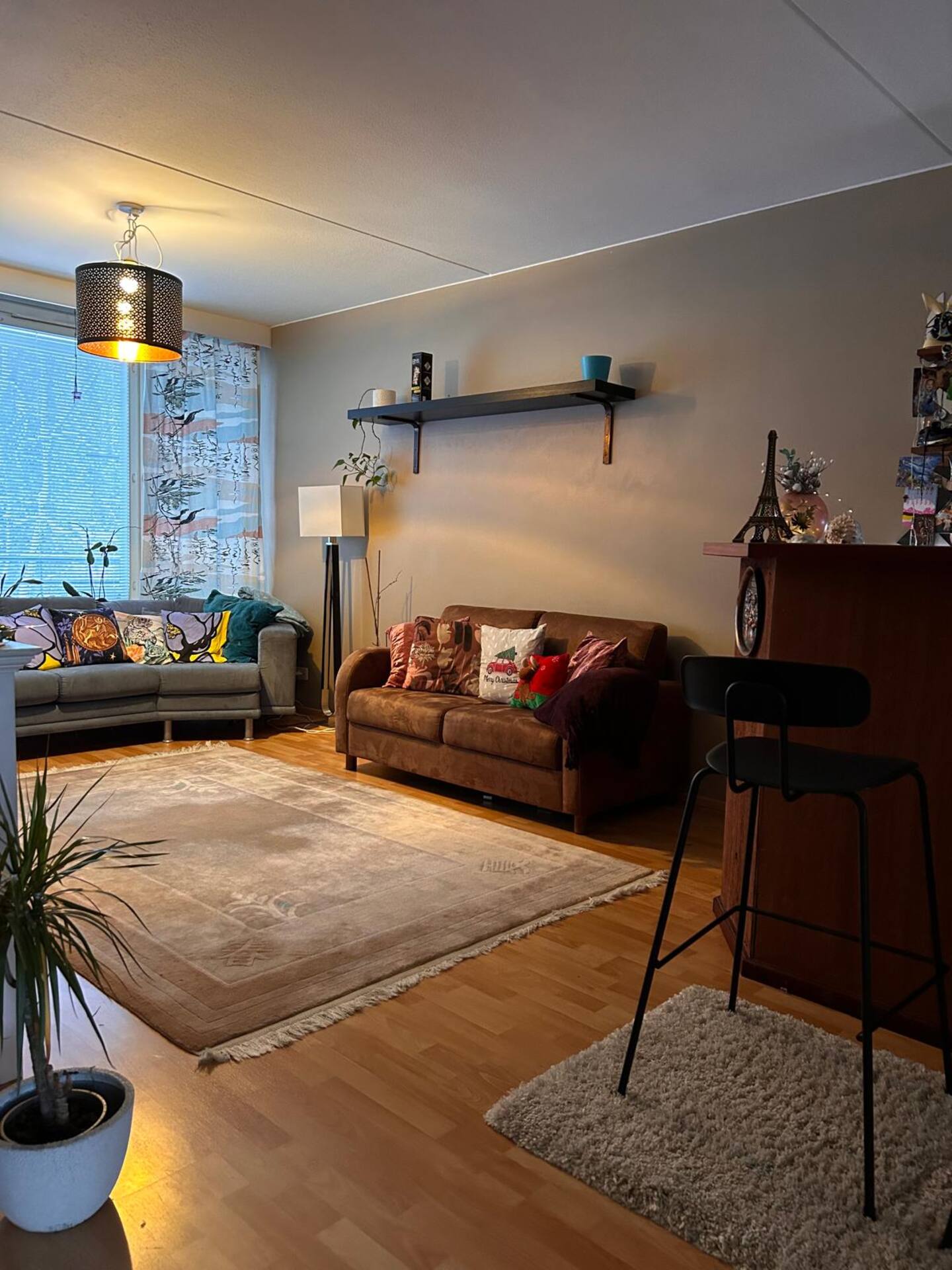 Parvekkeella Varustettu Asunto Kirkkonummella 4