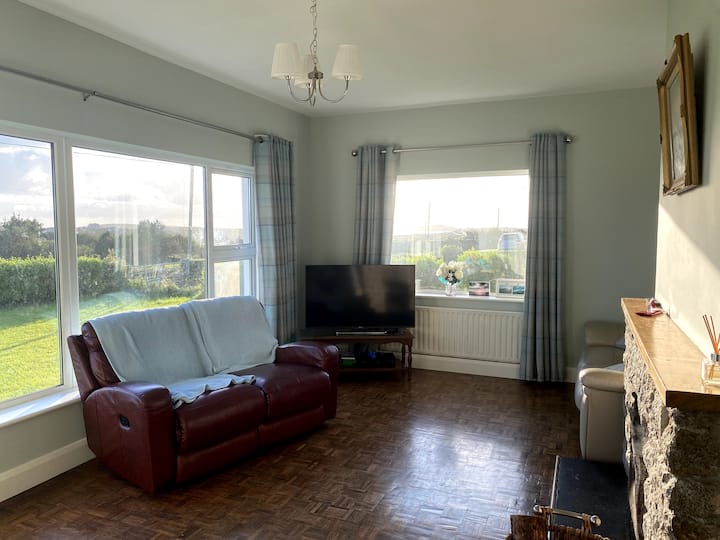 Holiday Home In Claddaghduff - Clifden