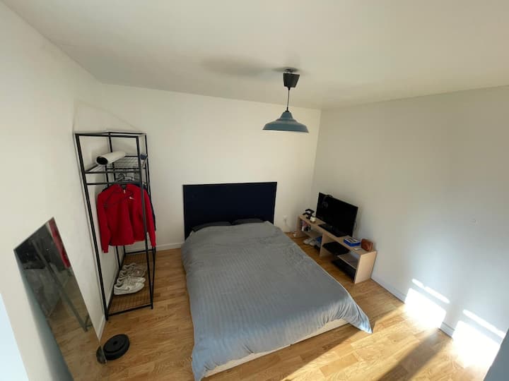 Dormitorio 2 (cama 140x200).