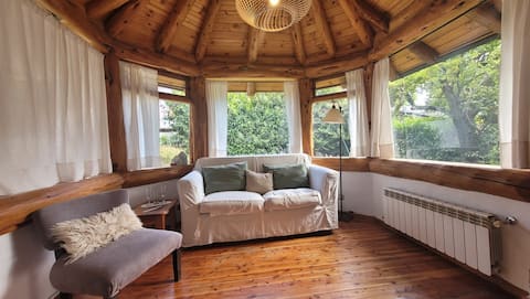 Successful Airbnb property: Nahuelquir Forest and Lake Cabins in Río Negro
