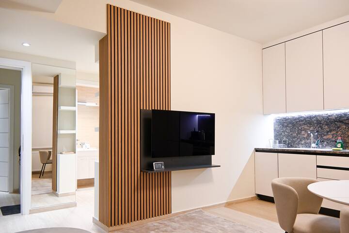 Spacious Luxury ,2 Connecting Apartments gallery image 3