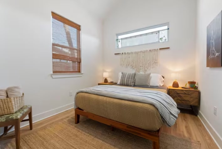 Luna House | Close to Airport | Kitchenette