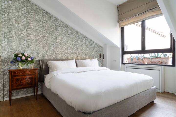 Penthouse Montenapoleone Milano gallery image 3