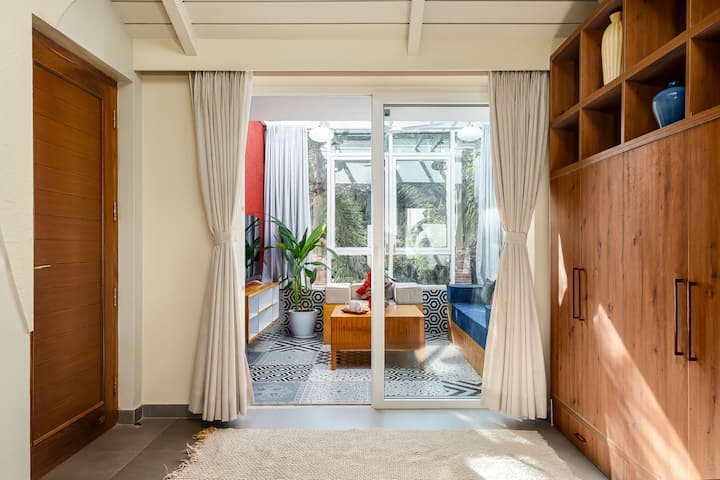 Living room image 8