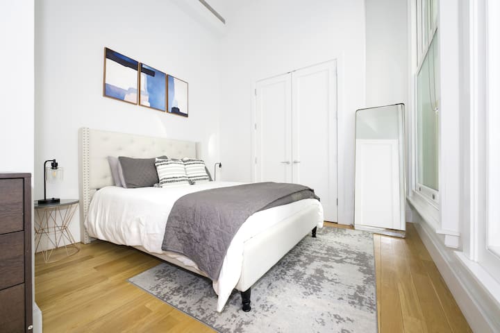 Gorgeous 2 Bedroom in Tribeca gallery image 3