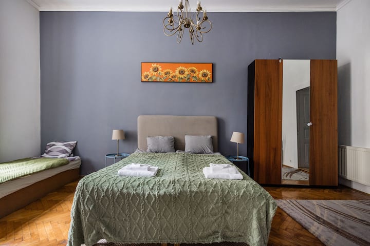 საძინებელი 1