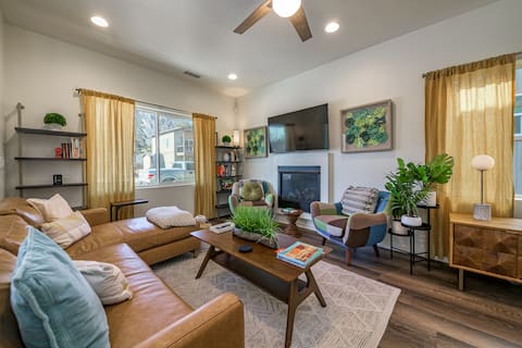 Top performing Airbnb: Urban Oasis: Trendy & Central with AC and backyard in Flagstaff / Sedona