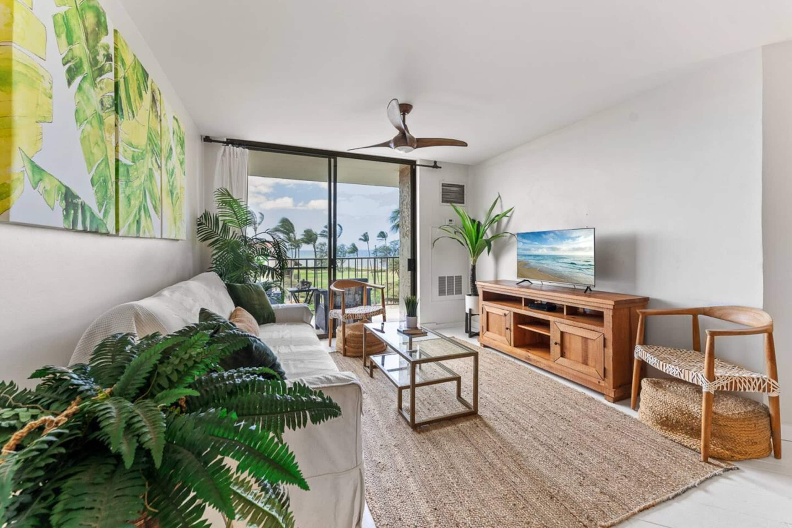 Kihei 525-OceanView, 5 min drive to stores/food - Image 1