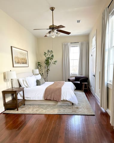 NOLA Charm & Modern Comfort