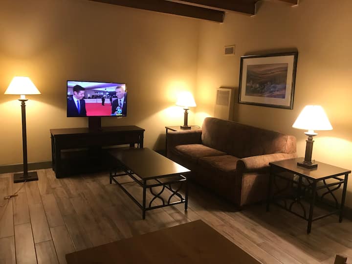 Hollywood 1 Bedroom Free Parking Ii - West Hollywood, CA