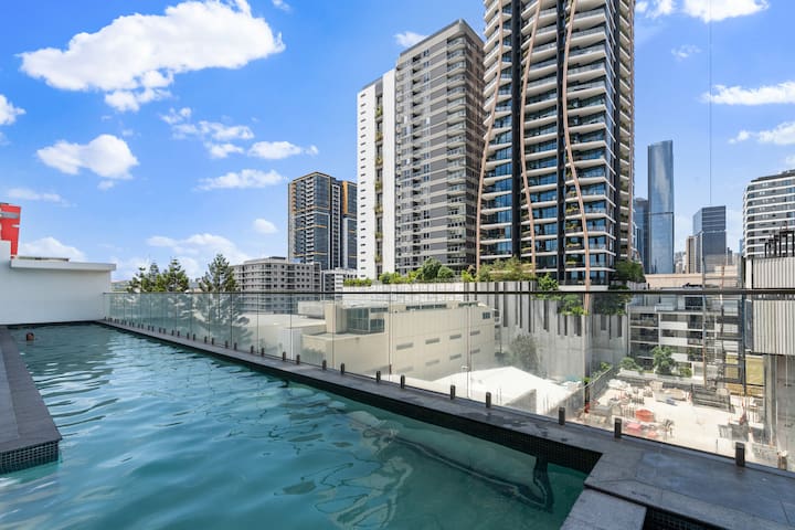 Unbeatable River&City View 3Bedroom +Pool/2Carpark gallery image 2