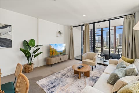 Unbeatable River&City View 3Bedroom +Pool/2Carpark