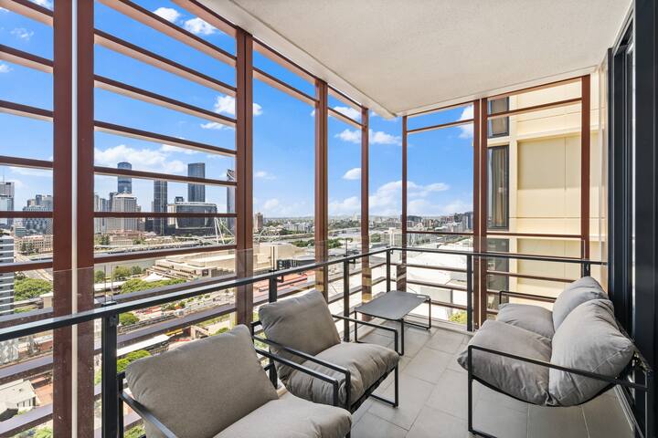 Unbeatable River&City View 3Bedroom +Pool/2Carpark gallery image 3