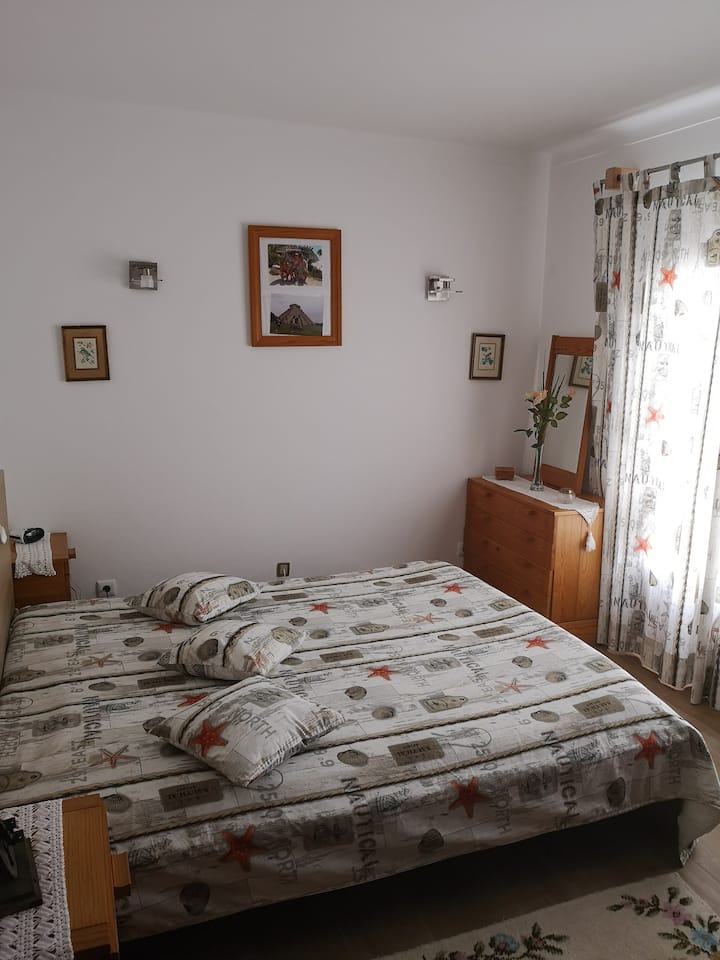 Quarto 1 - Cama tamaño queen (1,6 mx2,oom)