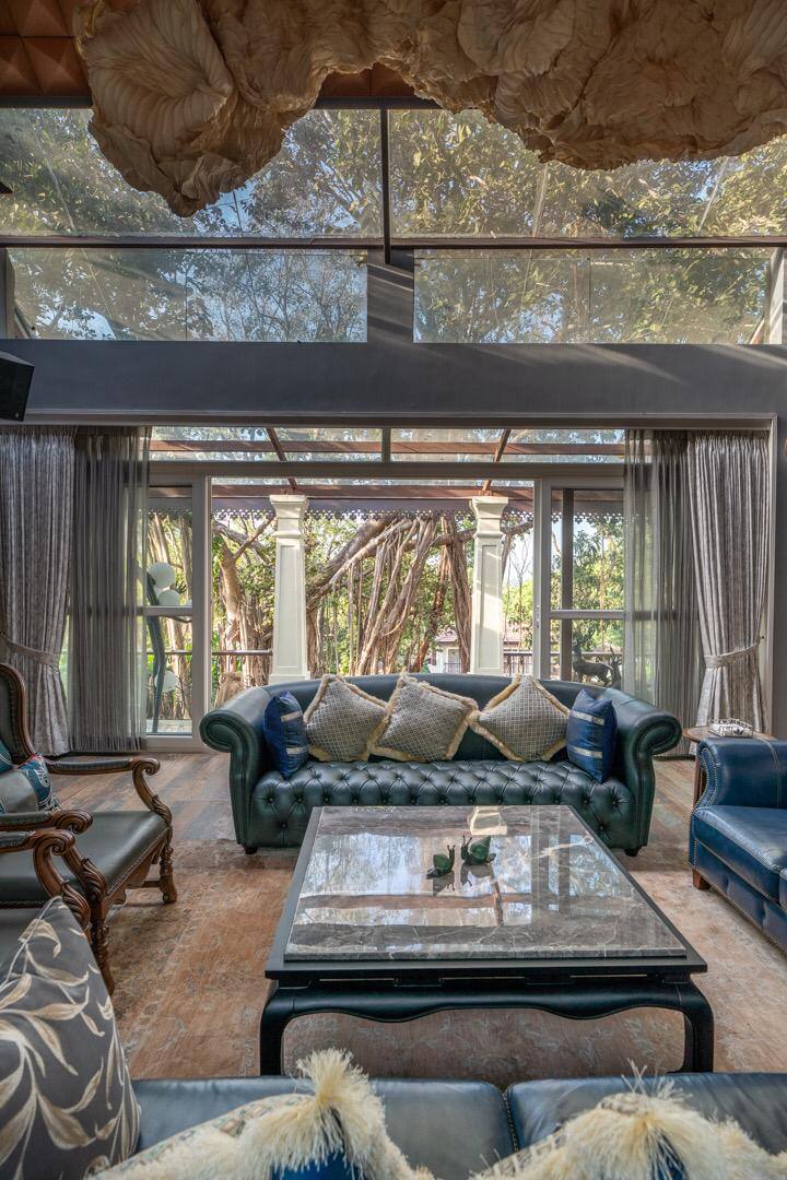 Living room image 2