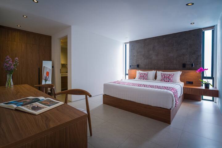 Villa Harmony: Shared Sauna & Ice Bath, Butler