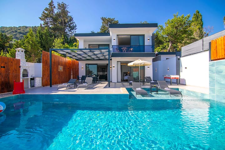 Villa Adendeluxe Doğa Manzaralı ÖZel Havuzlu Villa - Турция