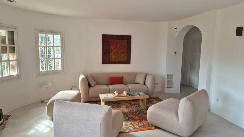 Increible casa en Begur gallery image 3