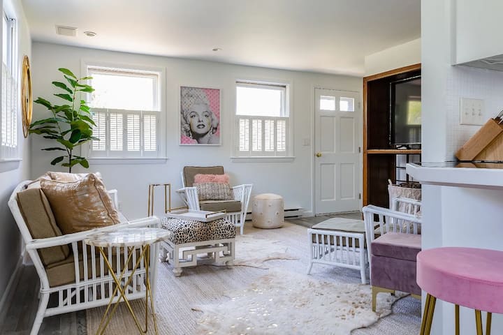 Chic Townhouse, Walk To Town - Nantucket, MA