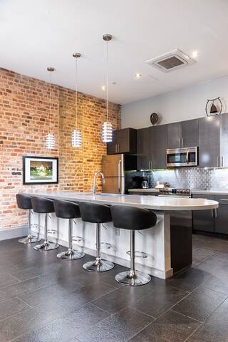 Double Poolside Condos -7BR/7BA gallery image 4