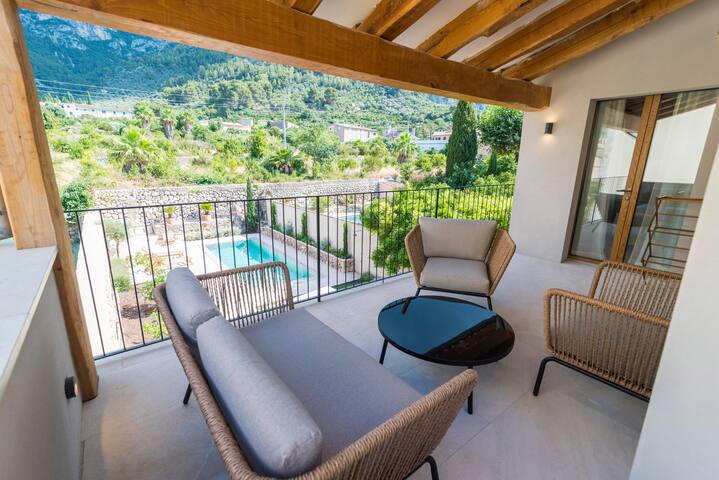 Sa Claror gallery image 3