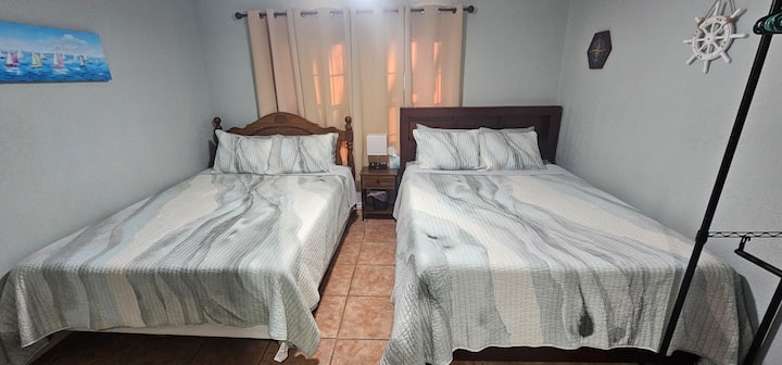 ห้องนอน 2 (เตียงควีนไซส์ 2 หลัง)